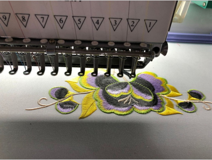 QS-1201S Single Head Computerized Embroidery Machine Computer for T shirt logo label Embroidery Machine