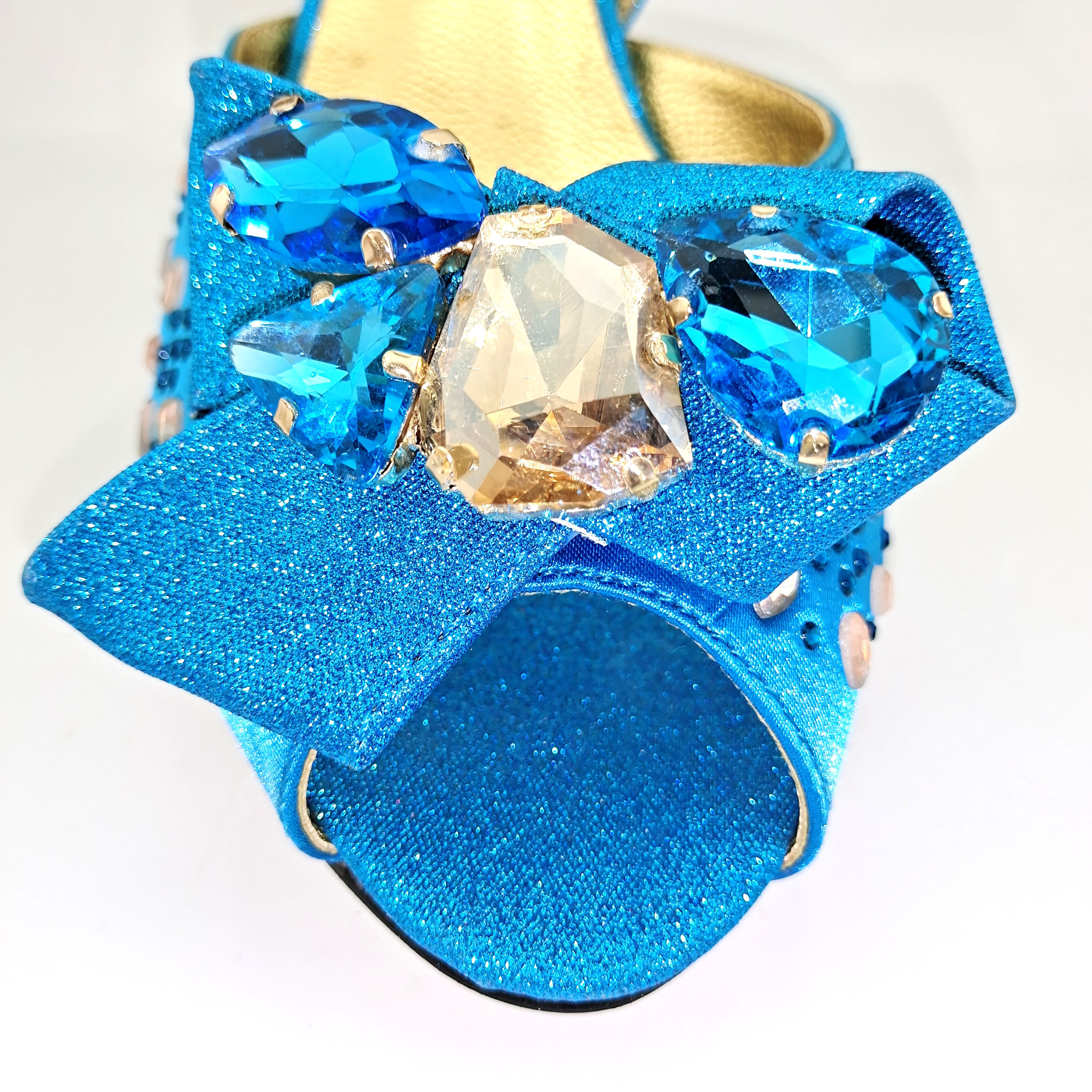 Nigerian Hot Selling Low Heel Geometric Rhinestone decoration Style Sky Blue Lady Shoes and Bag in Party Wedding