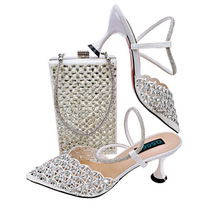 Italy Design Fully With Hollow Design, Rhinestones Embellished With Pointed Toe Heels, Women's Sandals And Bag Set