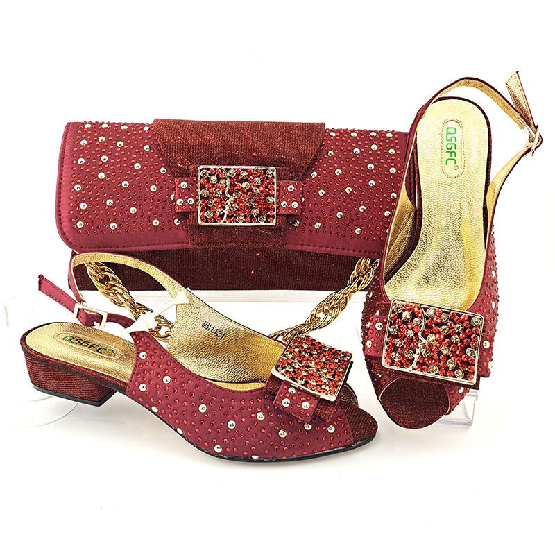 New arrivals African metal flakes and rhinestone appliques Peep toe Lady shoes and bag with low heel in party and wedding