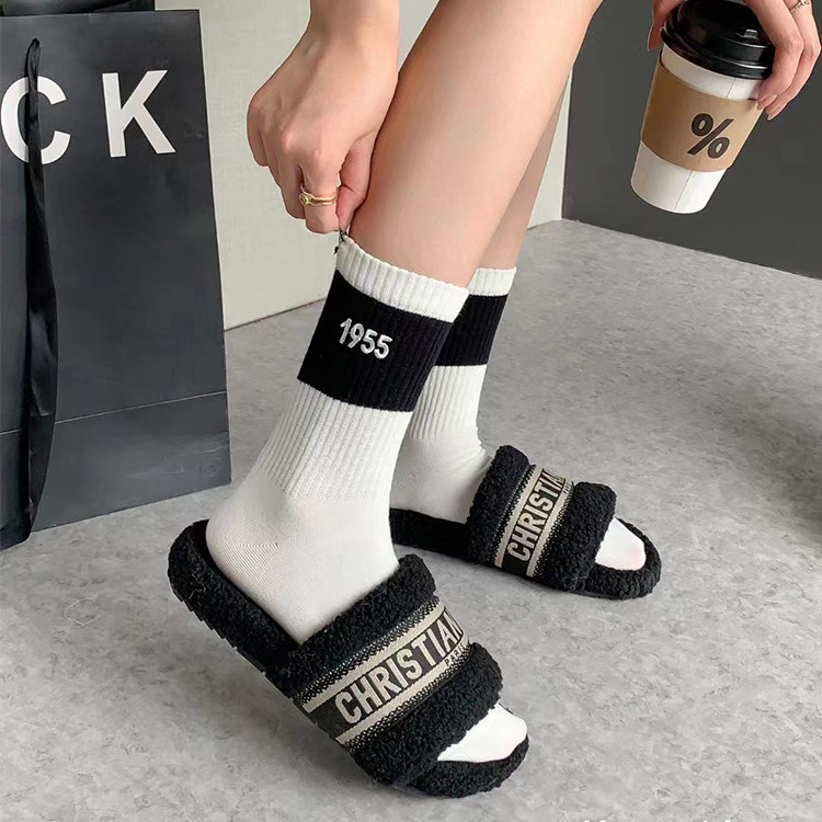 wholesale high quality custom logo embroidery woven crew fuzzy sports socks men women