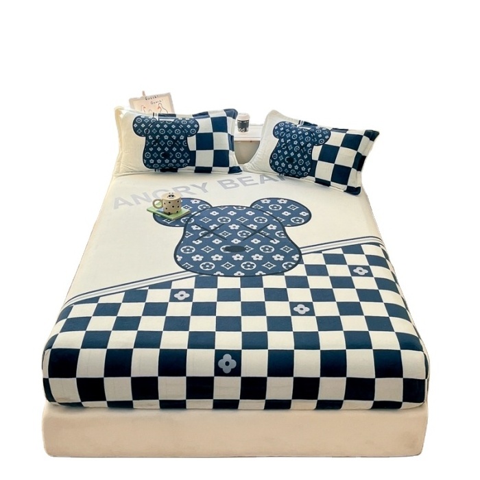 3D cartoon design bed linen fitted sheet comfortable 3pc milk fleece mattress protector hugging bear bedspread set