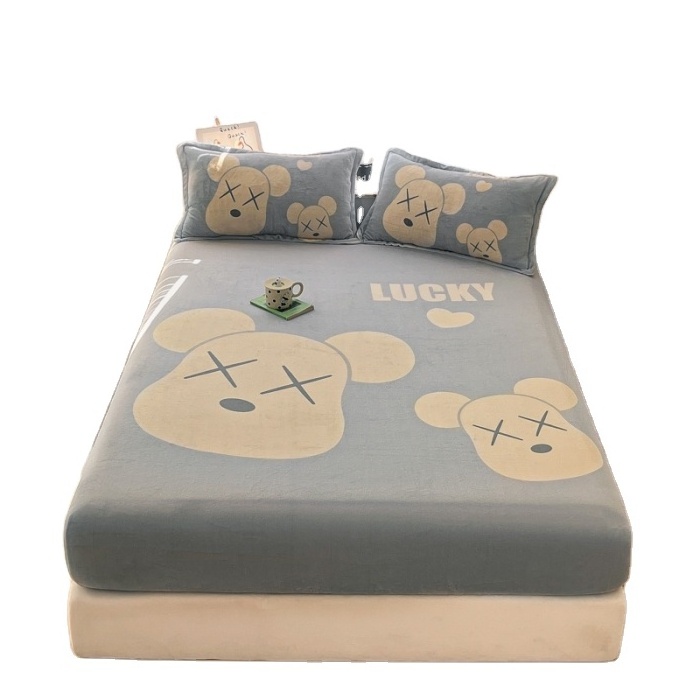 3D cartoon design bed linen fitted sheet comfortable 3pc milk fleece mattress protector hugging bear bedspread set