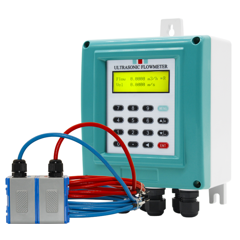 Transit Time Ultrasonic Flow Meter for Clean Liquids with snap-clamp on pipe