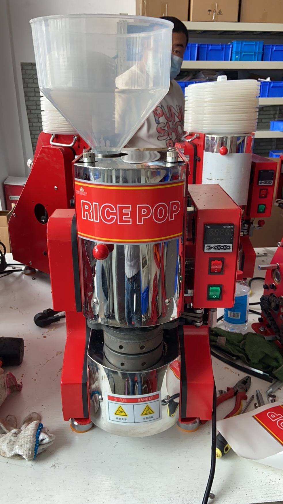 Fully Automatic Rice Cracker Machine Artificial Rice Cracker Grain Squeeze Cake Machine