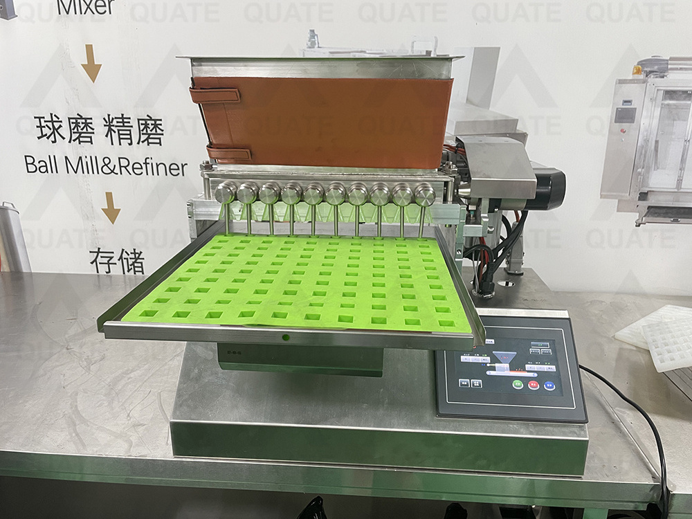 Manufacturing tabletop small gelatin jelly gummy candy make machine gummies candy depositor making machine