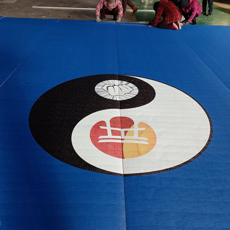 QTMAT wholesale custom roll out BJJ pvc tatami surface mat used wrestling jiu jitsu mma mats