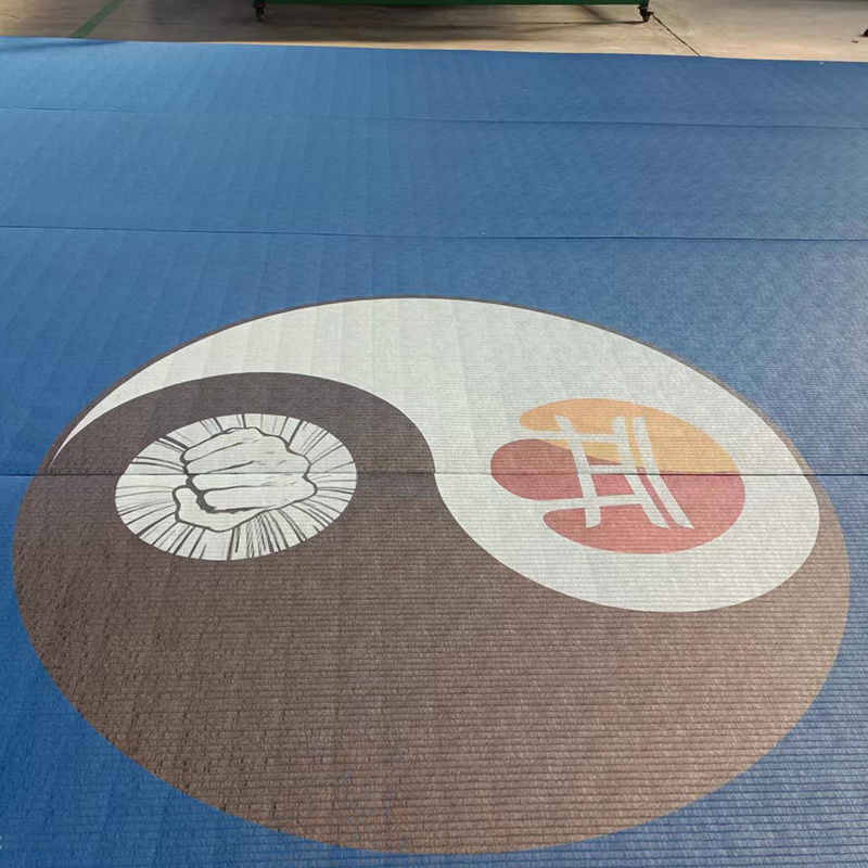 QTMAT wholesale custom roll out BJJ pvc tatami surface mat used wrestling jiu jitsu mma mats