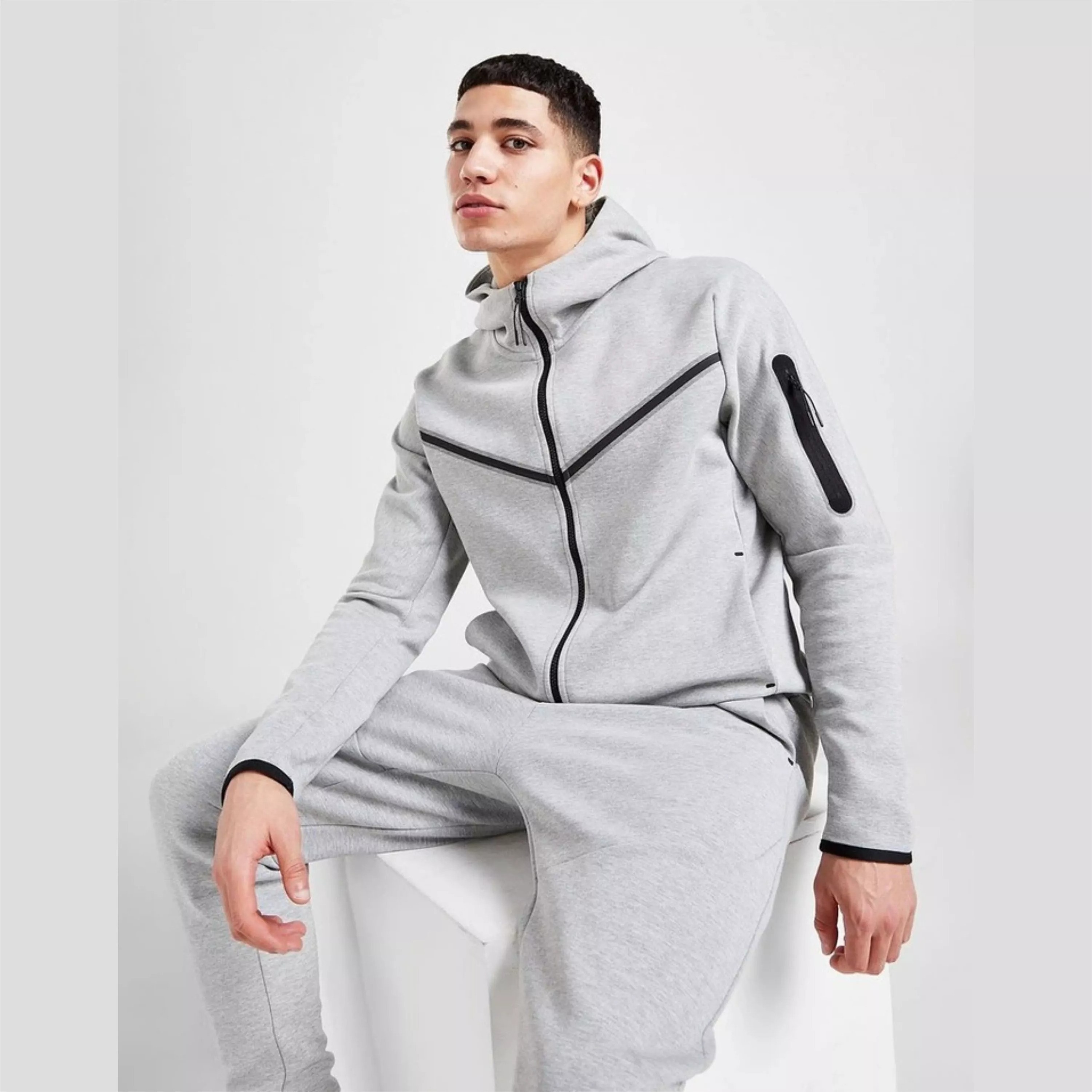 Sportswears Gym Fitness Tech Fleece Training Tracksuits Men Two Piece Set Tracksuit Jogging Suit For Men