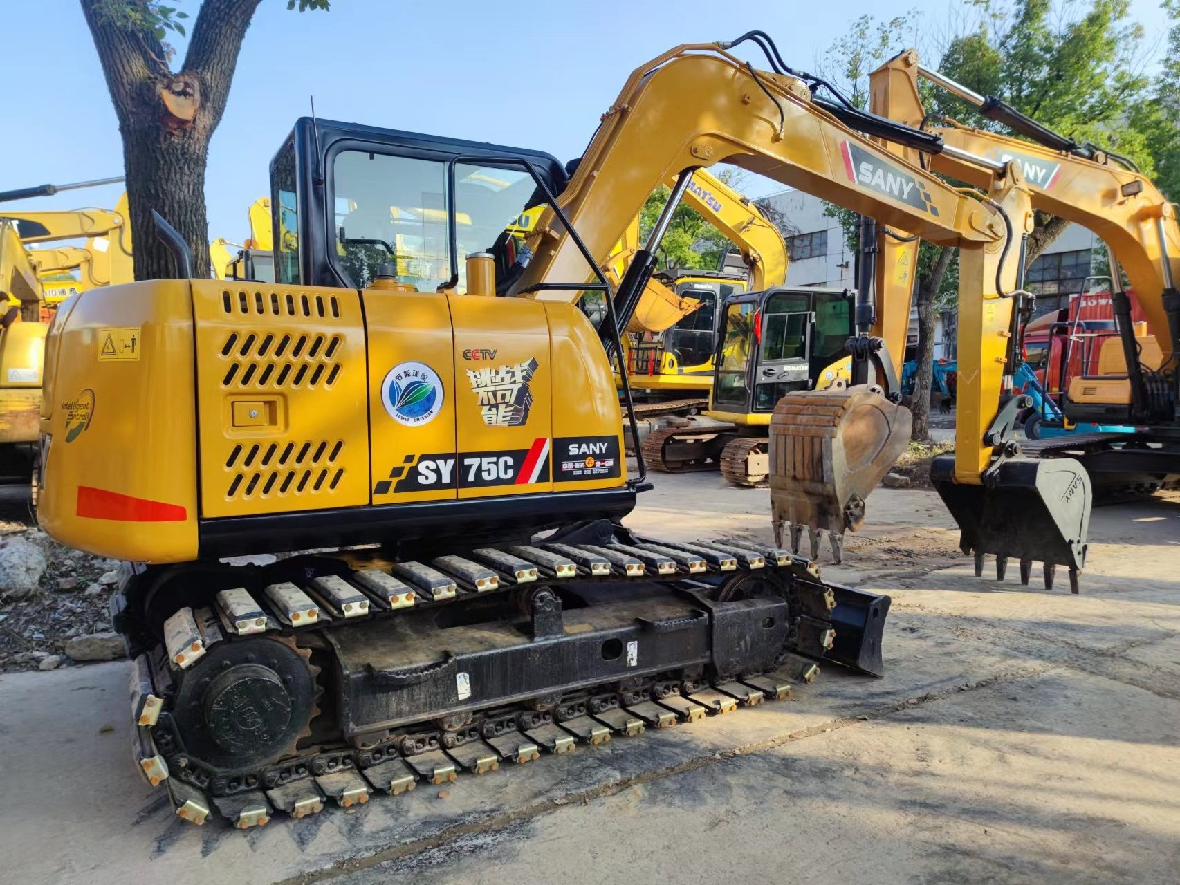 Used SANY 75 SY75C excavator original 7 ton mini digger second-hand machine with cheap price for sale