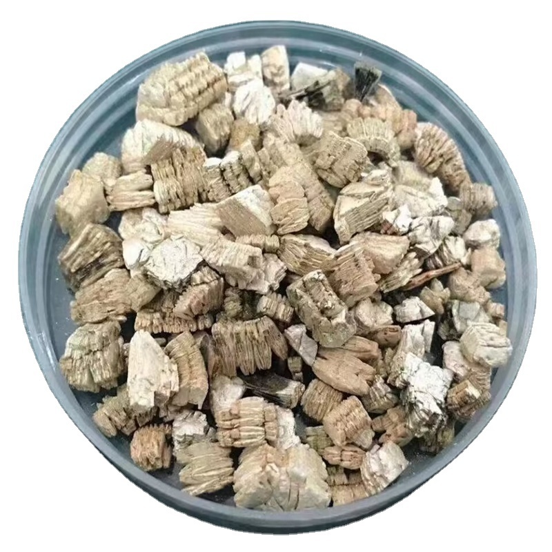 Golden and Slivery Expanded Crude Vermiculite for Agricultural Planting and Nursery Use