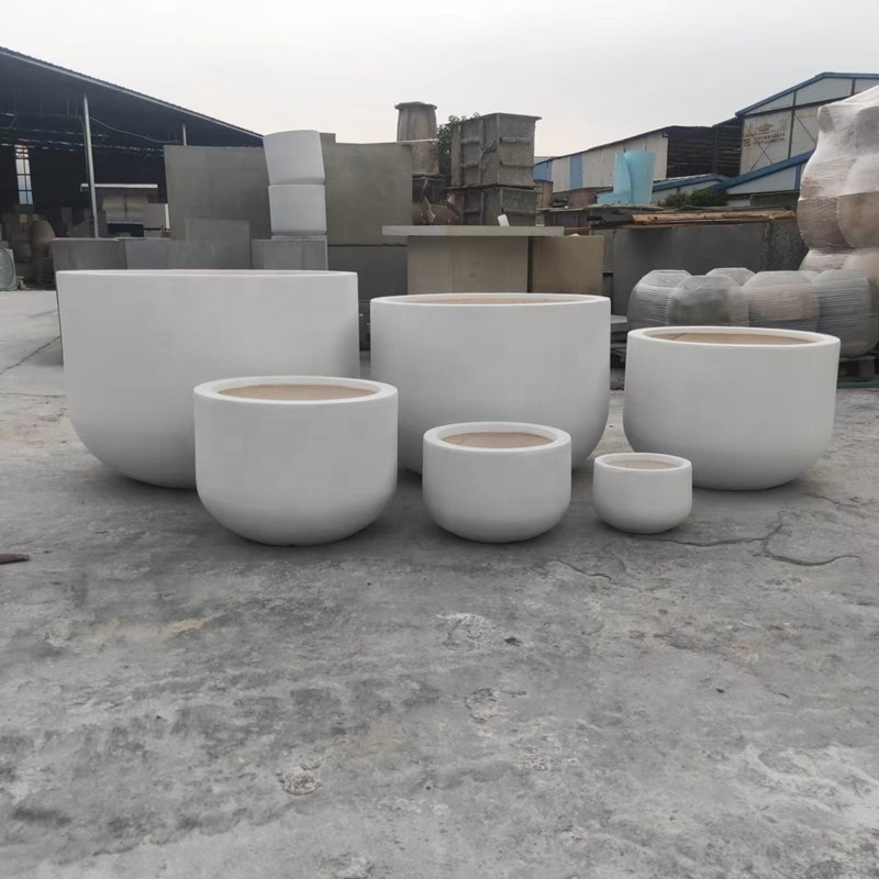 Light Weight Flower Pot Clay Cement Plant Pots Hotel Decorative Pots Large Fiberglass Round Cylinder Simple Outdoor Europe White