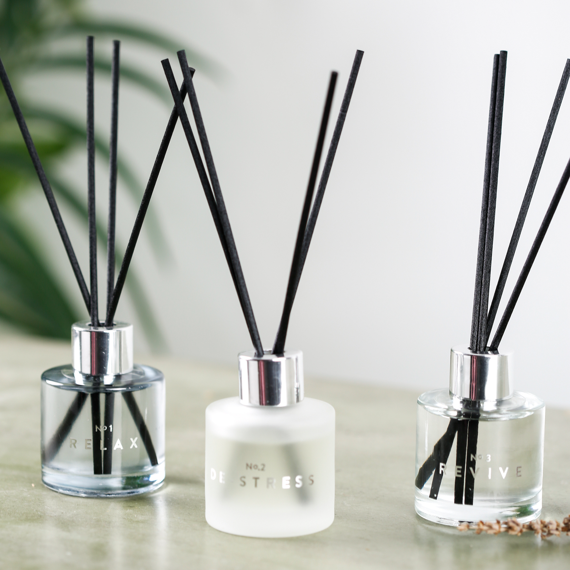 New Design 50ml*3 Glass Bottle Reed Stick Diffuser Customized hotel scent diffuser Home Fragrance Gift Box reed diffuser