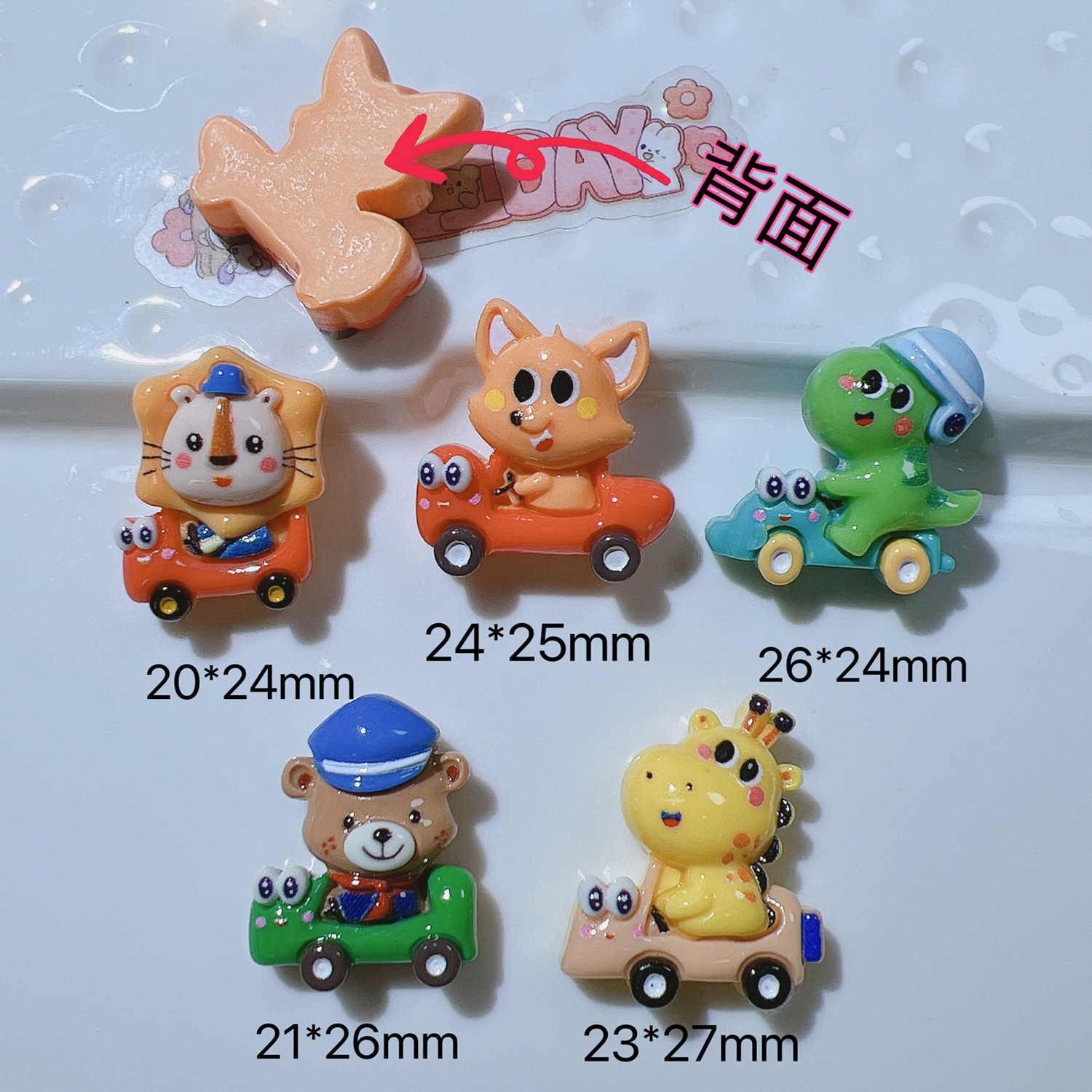 Cartoon Animal Cute Driving Bear Resin Charms Flatback For Hair Bow Center Photo Frame Decor Crafts Slime Charm DIY