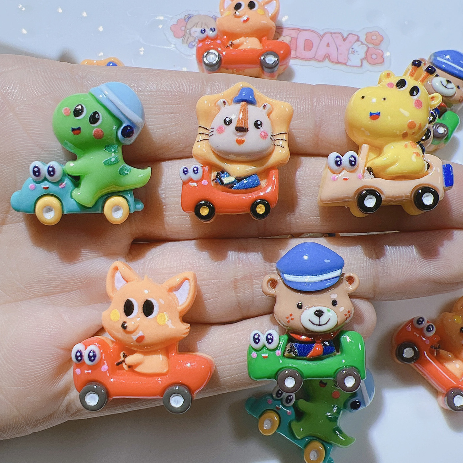 Cartoon Animal Cute Driving Bear Resin Charms Flatback For Hair Bow Center Photo Frame Decor Crafts Slime Charm DIY