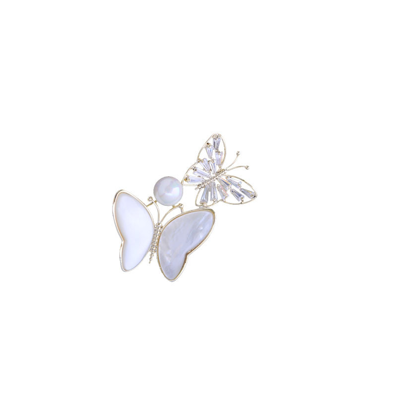 2023 Latest Style Chic Design Butterfly Pearl Brooch Zircon Jewelry Brooches For Wedding Party Gift