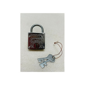 New Arrival Ujala 35mm Lock 2 keys Square Lock Stainless Steel Coating Iron Shackle Luggage Lock Bag Padlock