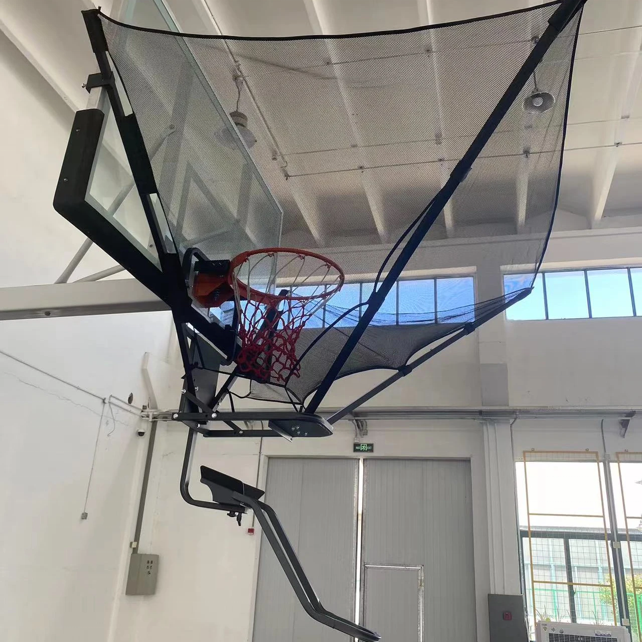 BR02 customizable outdoor basketball return system