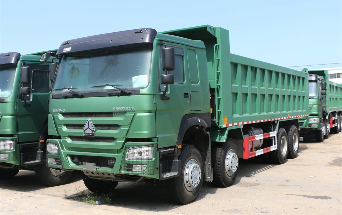 Howo Dump Truck for Sale 12 wheel Dump Truck 375hp Used 8x4 Tipper Truck for Ghana