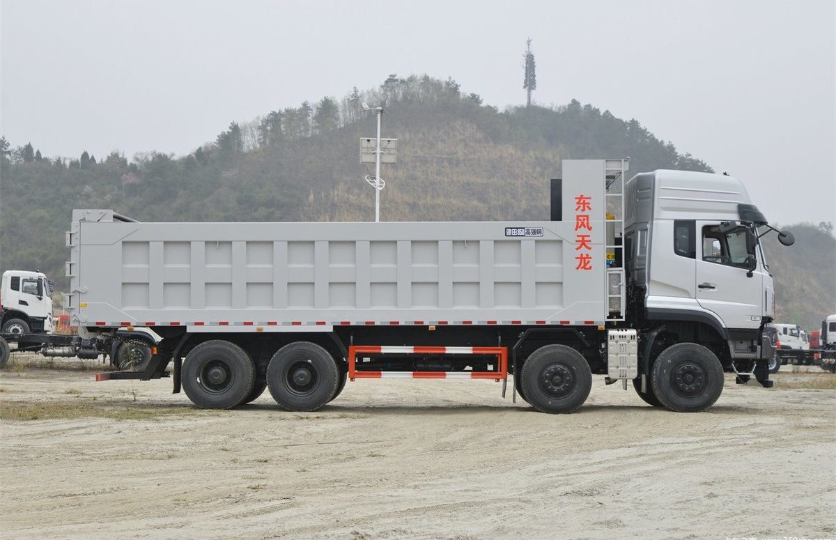 Second Hand Dong Feng 8X4 Dump Truck Dong Feng Used KC 12 Wheeler Tipper Truck 600 HP