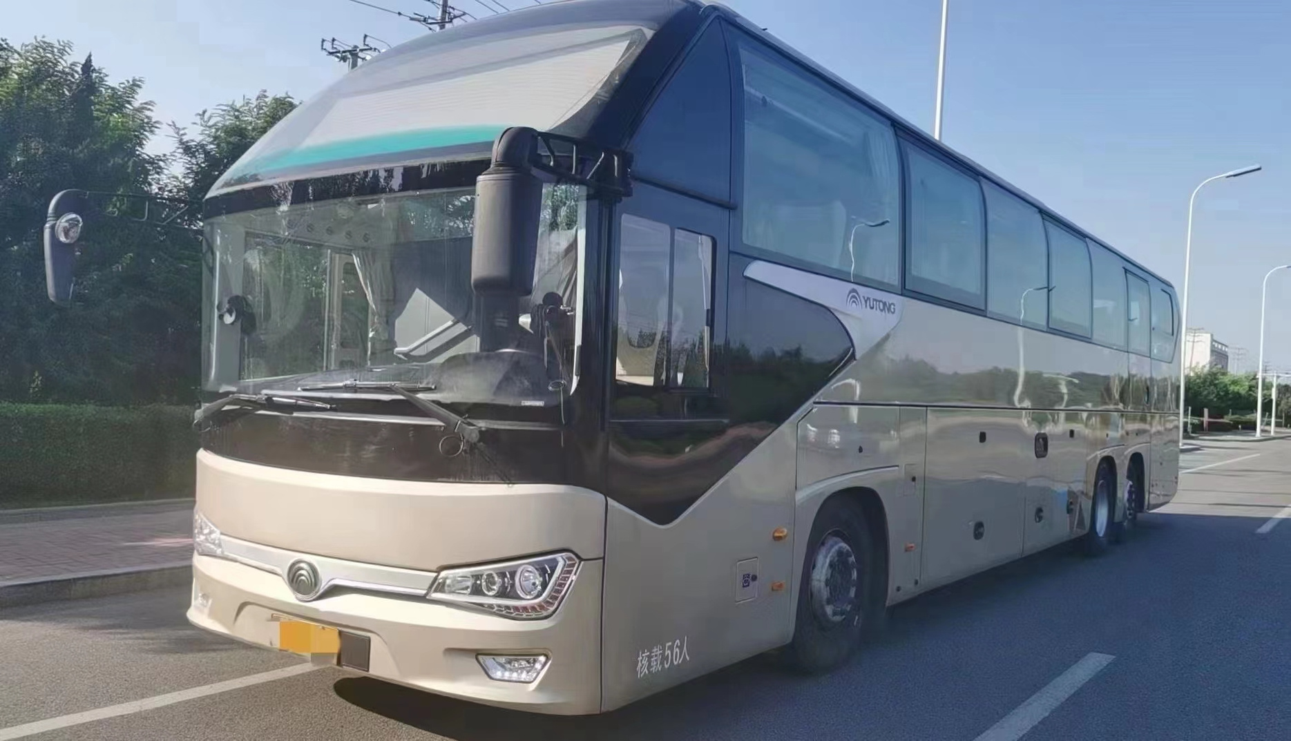 Good Condition Used Double Axle /Diff Yutong Bus for Sale Second hand Yutong Bus 53 Seats ZK6148