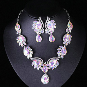 Qushine High quality Luxury Teardrop jewelry set Women crystal necklace earrings set for wedding