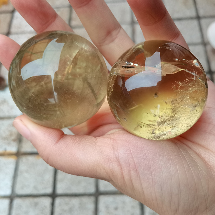 Wholesale natural clear crystal balls high quality Polishing citrine sphere healing stones clear citrine sphere for fengshui