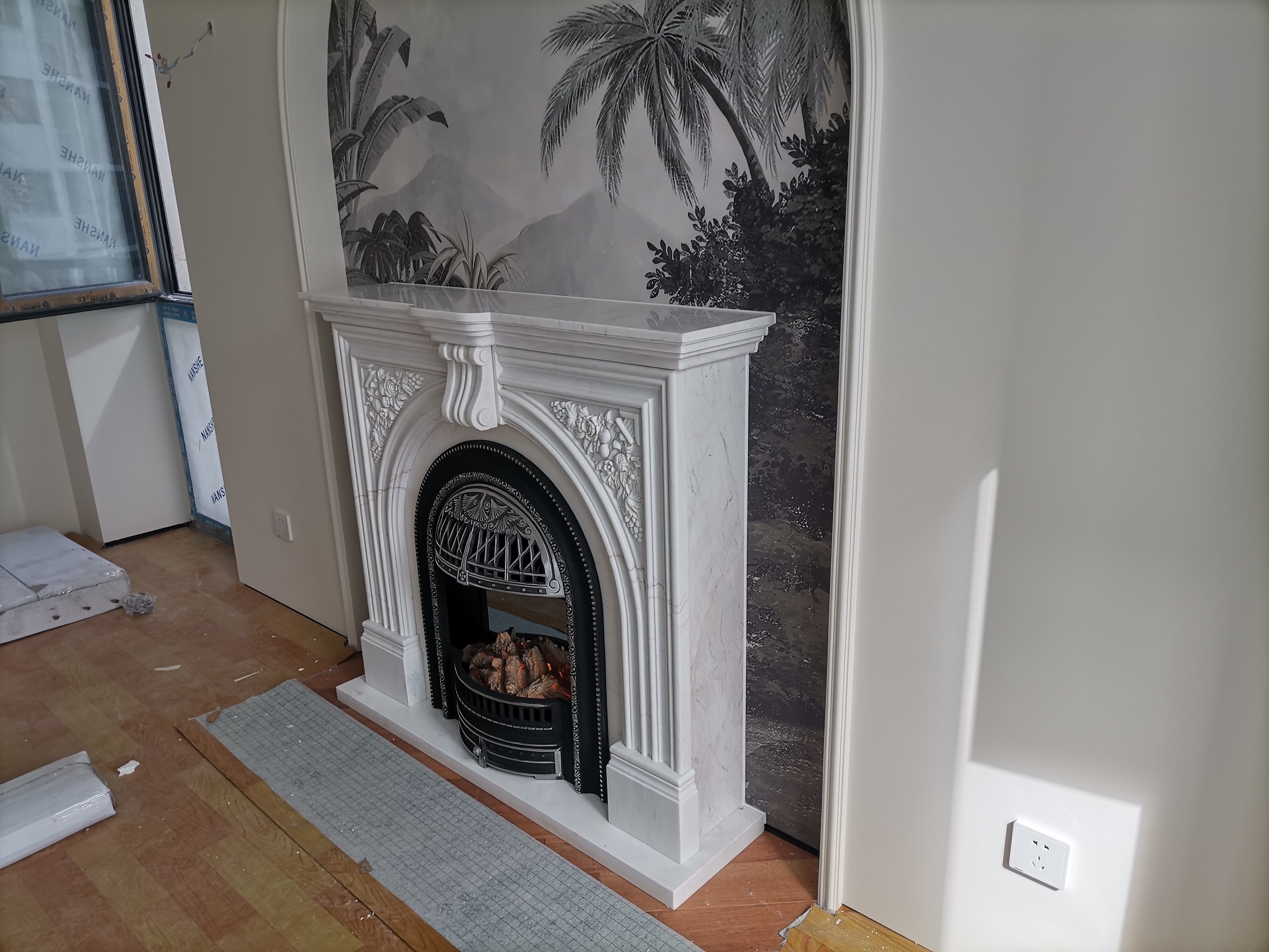 Modern White Indoor Carrara Stone marble Fireplace  Hand Carved  Carrara White Marble Fireplace Mantle Surround Stove