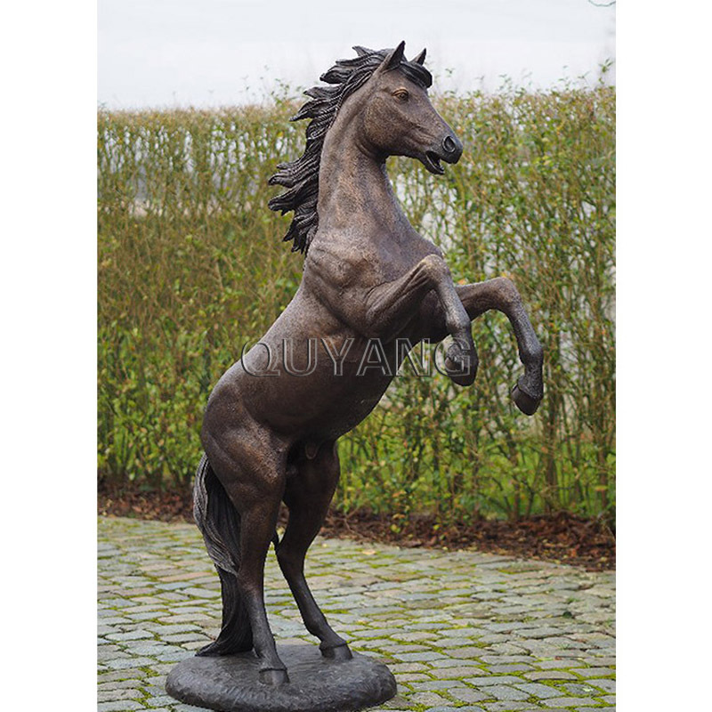 QUYANG Modern Design Outdoor Life Size Metal Decoration Garden  Bronze  Horse Statue Giant Brass Animal Sculpture