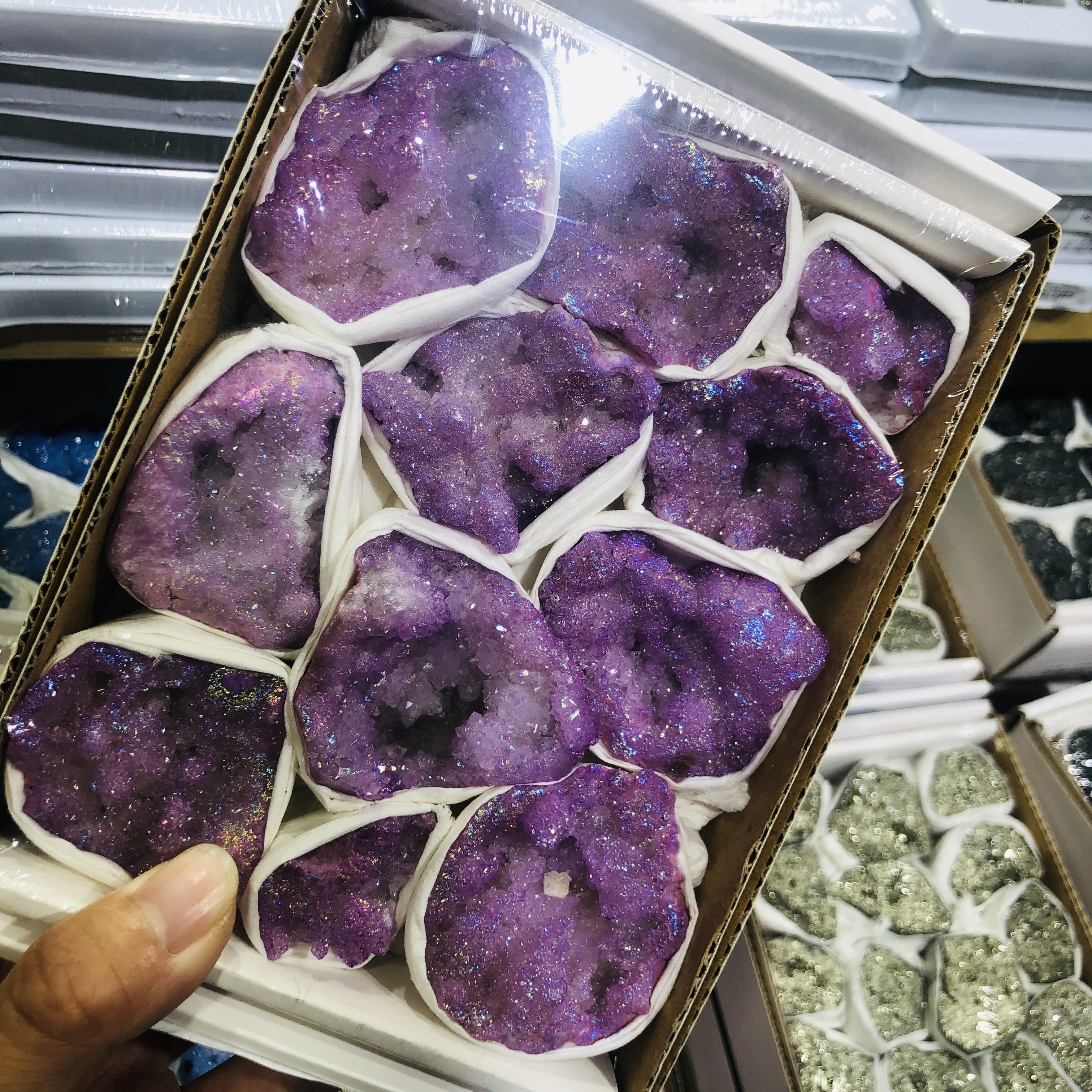 Wholesale natural high quality purple aura druzy agate geode cluster purple crystal quartz healing gemstone box set for gifts