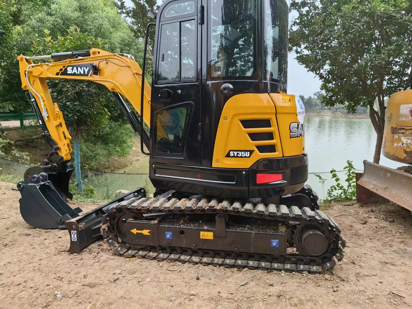 Japan Original Sany 35U 3tons to 4 Tons Secondhand Used Hydraulic Crawler Excavator