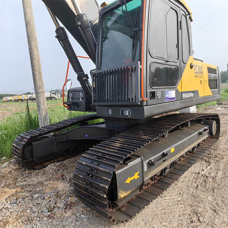 90% new Low price high quality used excavator VOLVO 240