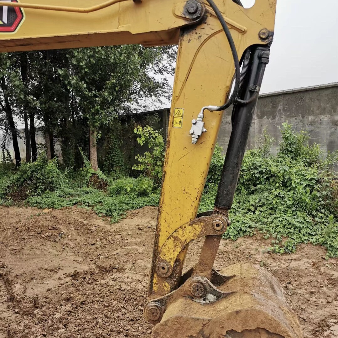 Japanese Caterpillar Used Mini Hydraulic Crawler Backhoe 5 Ton Excavator 305.5e 305.5e2