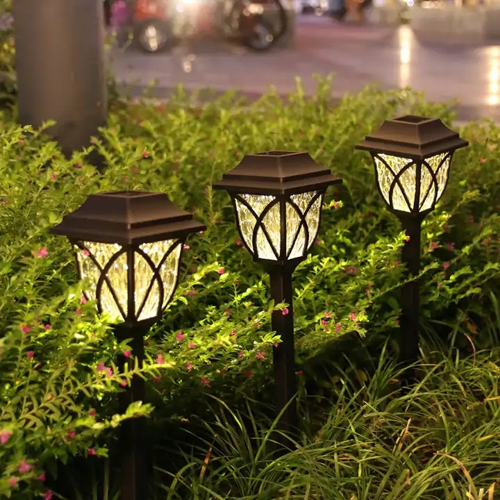 Best Selling Solar Pathway Landscape Lamp Outdoor Waterproof LED Solar Garden Stake Light for Lawn Yard Patio Hallway Decoration