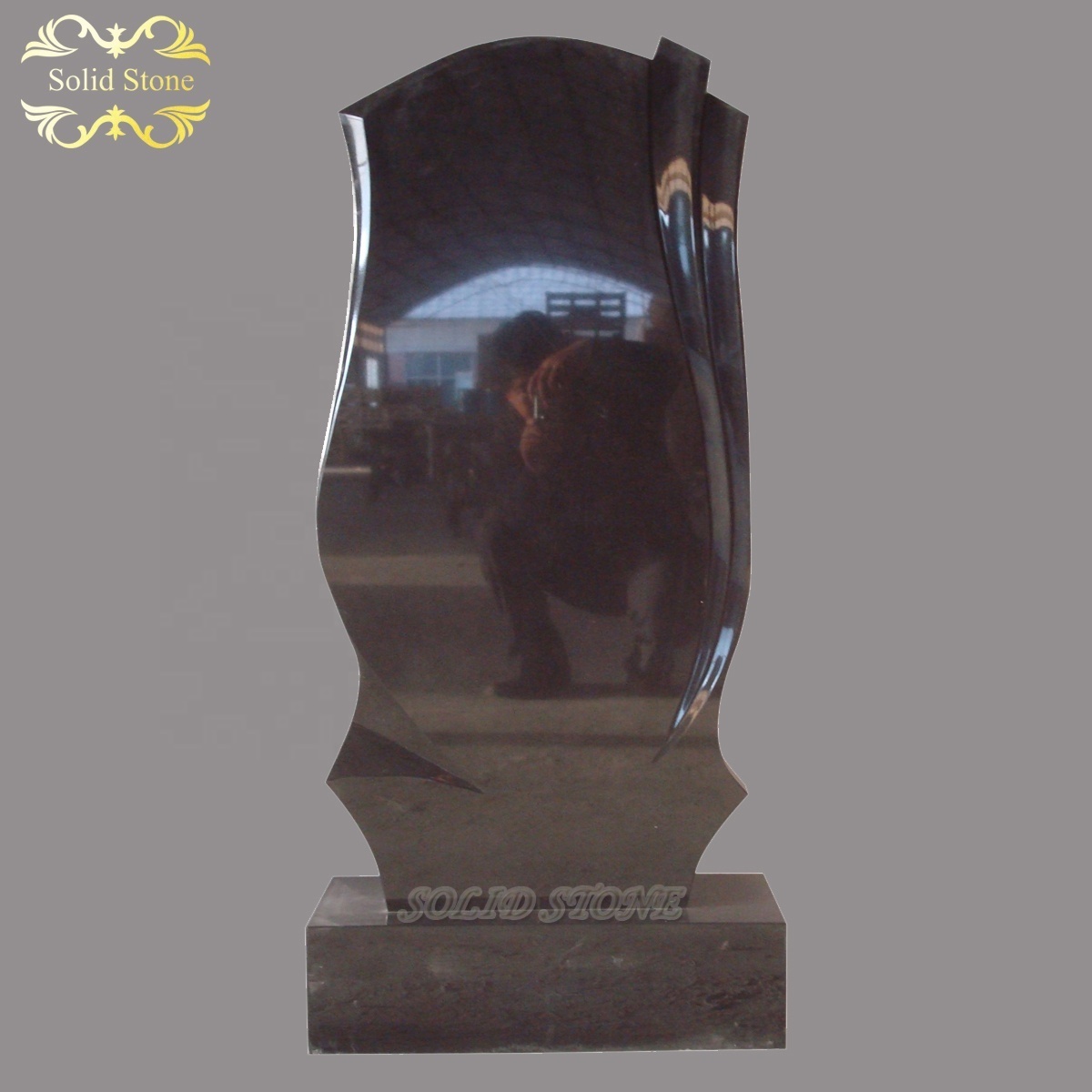 Simple design competitive price China absolute black granite headstone