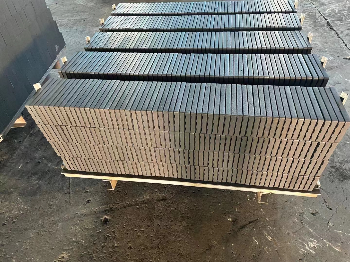 International Standard Lining Material  Anti Corrosion Graphite Carbon Brick