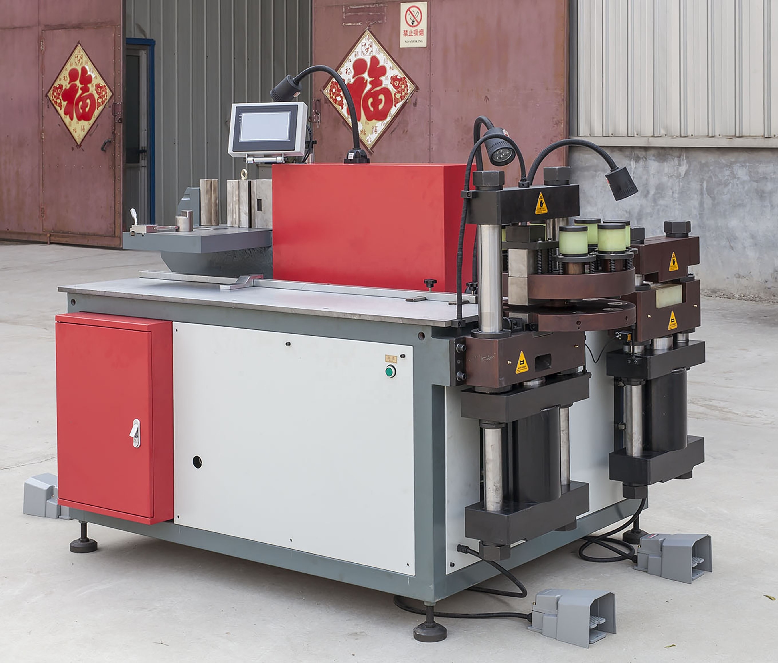 BM603-S-8P Multi function busbar processing machine