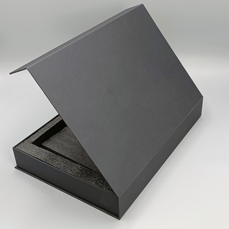 Custom luxury flip top cardboard black paper magnetic gift box packaging with foam insert