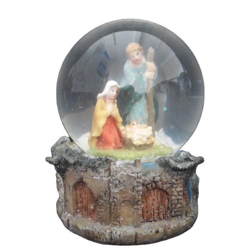 65mm Resin Custom Water Globe Nnativity Snowball for Christmas Decoration