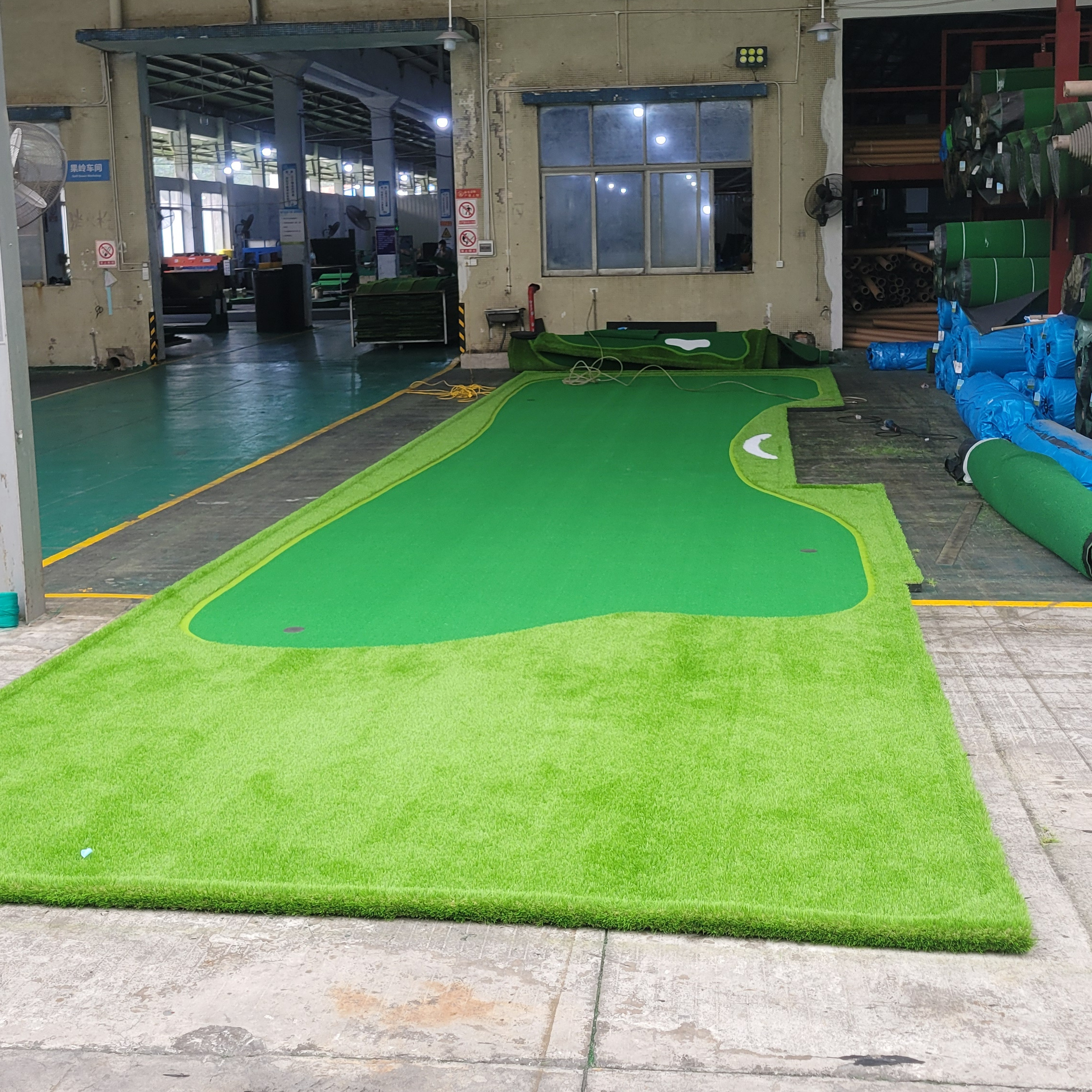 PGM GL006 Custom Mini Golf Artificial Grass Putting Green Mat Indoor/Outdoor Training Aids Made EVA-Practice Golf Putting Green