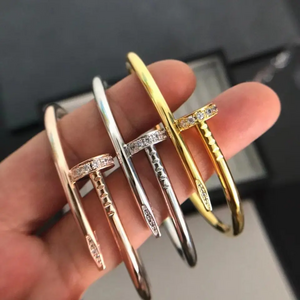 Brand designer bracelet high quality non tarnish fashion accessories jewelry stainless steel brand jewelry bracelet