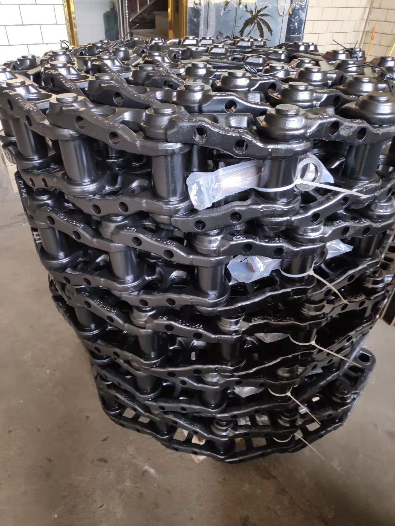 Best pc200 komatsu sk100 kobelco excavator track chain hitachi ex60 excavator track chains