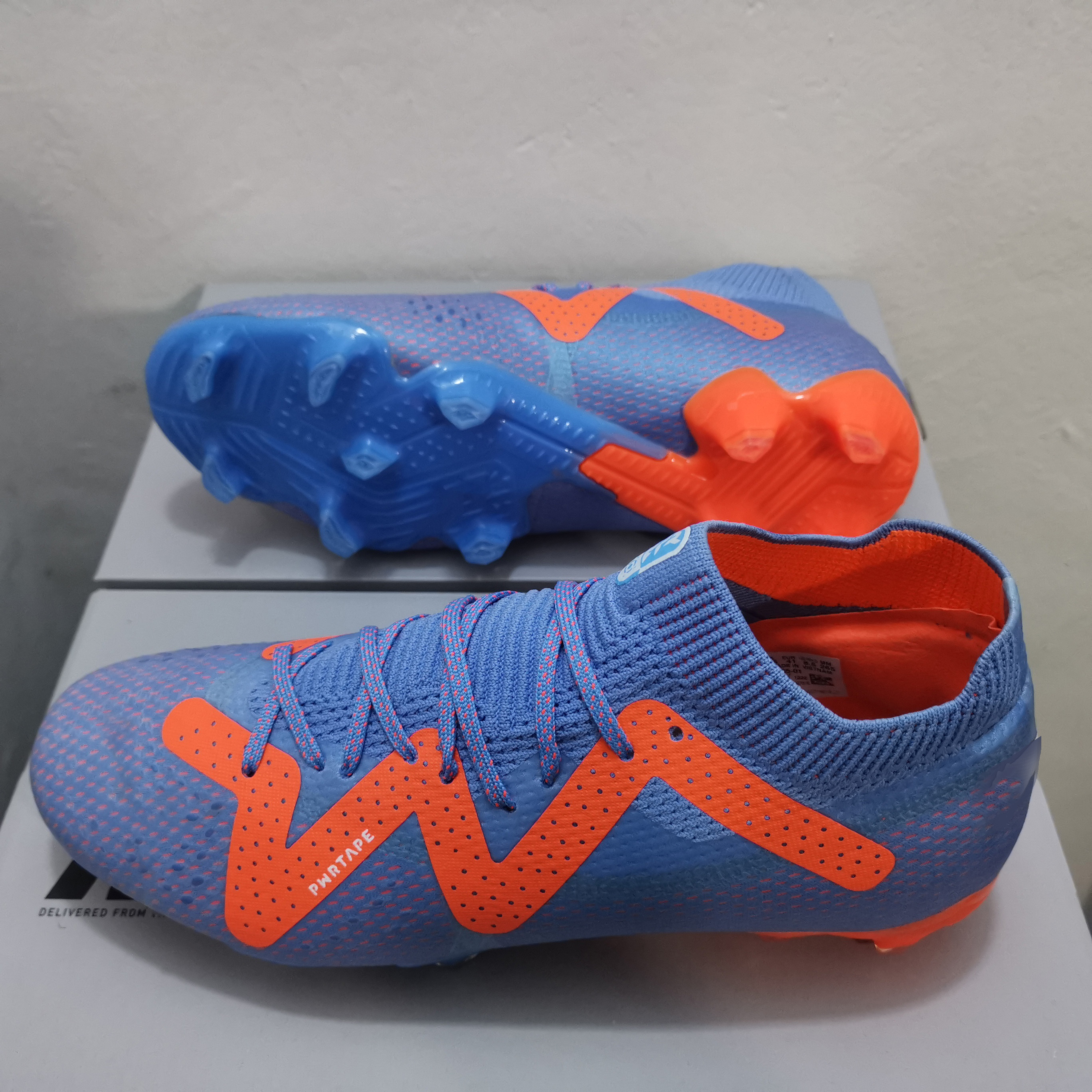 LUSON High quality sport futsel football boots  football shoes soccer boots men original football boots for artificial grass