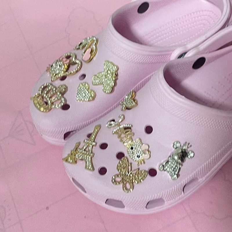 Wholesale Diy Popular Gold and silver Metal With Diamonds   Shoe Decoration Accessories For sanrio accessories croc  Charms