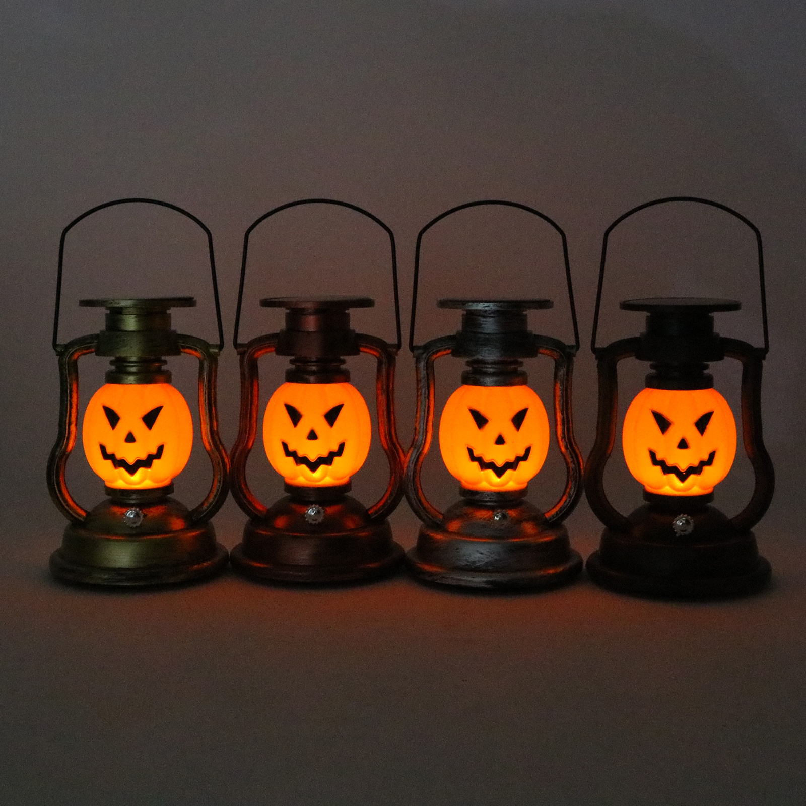 Outdoor Waterproof Solar Halloween Retro Lantern Creative Kerosene Lamp Party Decoration with LED Light Pumpkin Face for Camping