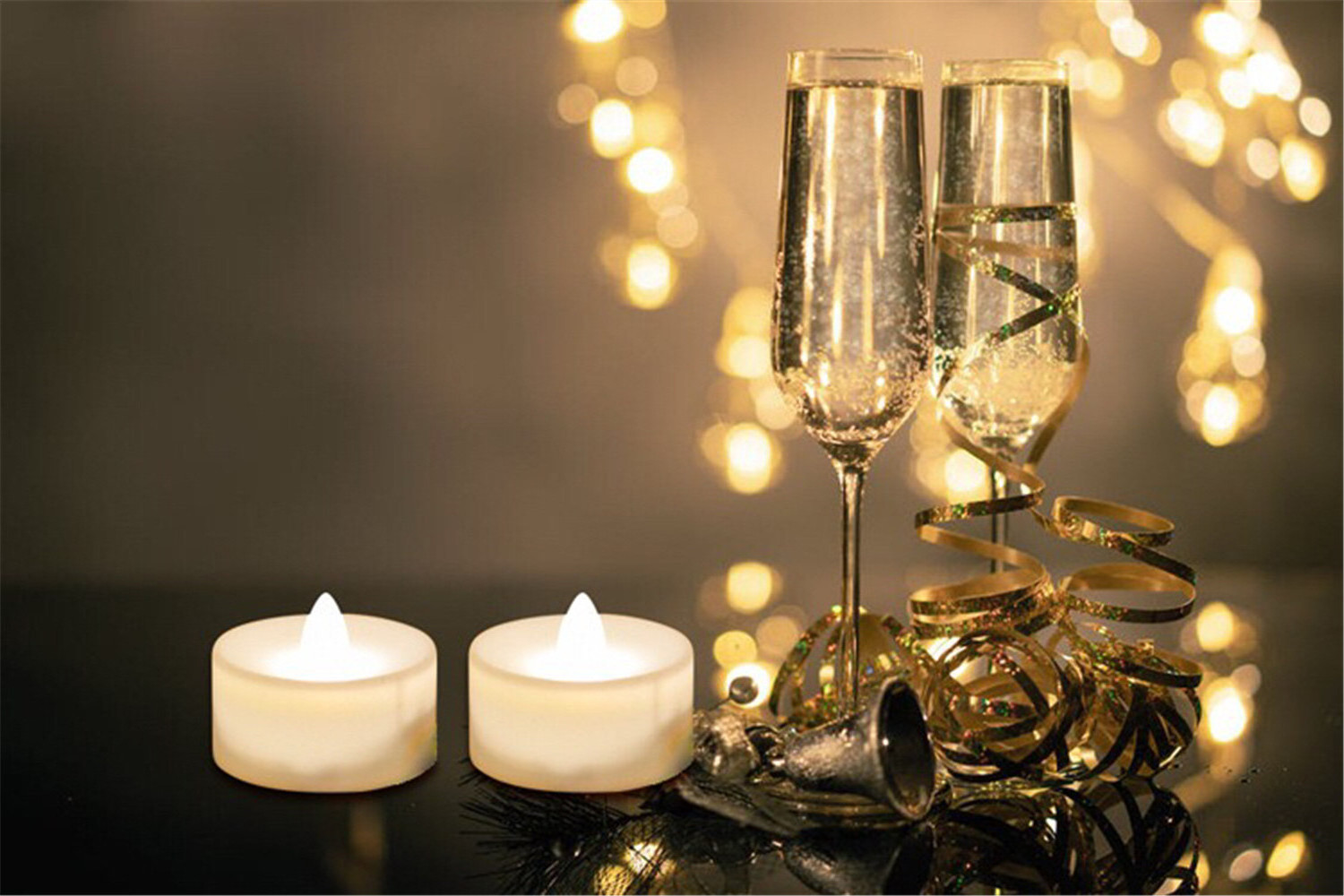 Hot Sale LED Flickering Flameless Tealight Candles OEM White Candle Tea Lights With Timer For Wedding Birthday Decoration