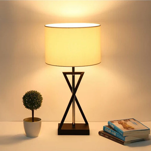 2021 new modern European metal cross study table lamp home decor desk lamp hotel LED indoor lightings simple shape bedside lamp