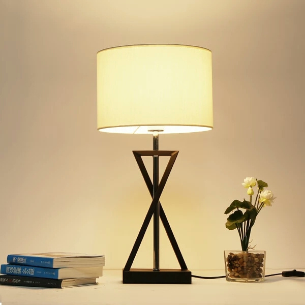 2021 new modern European metal cross study table lamp home decor desk lamp hotel LED indoor lightings simple shape bedside lamp