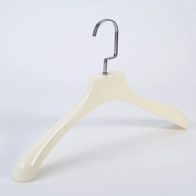 Wholesale Customized LOGO PP Suit Hanger Coat Hanger Plastic Hangers for Clothing Store