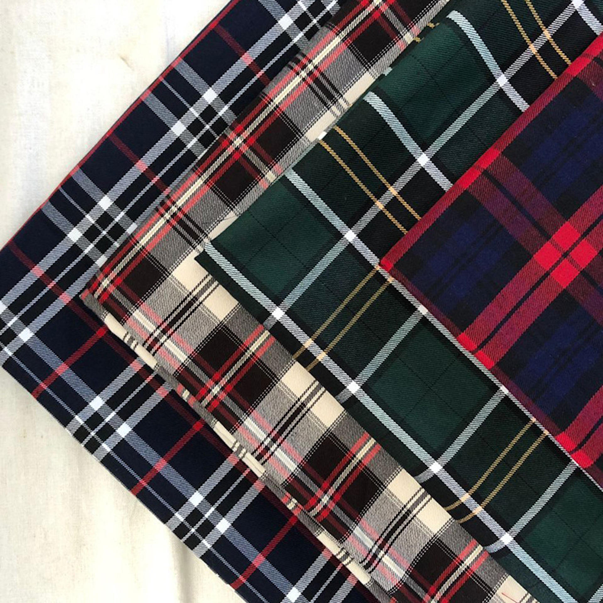 Wholesale Super Soft Woven Yarn Dyed 100% Polyester scottish tartan School Uniforms square Plaid Checked Lining Fabrics